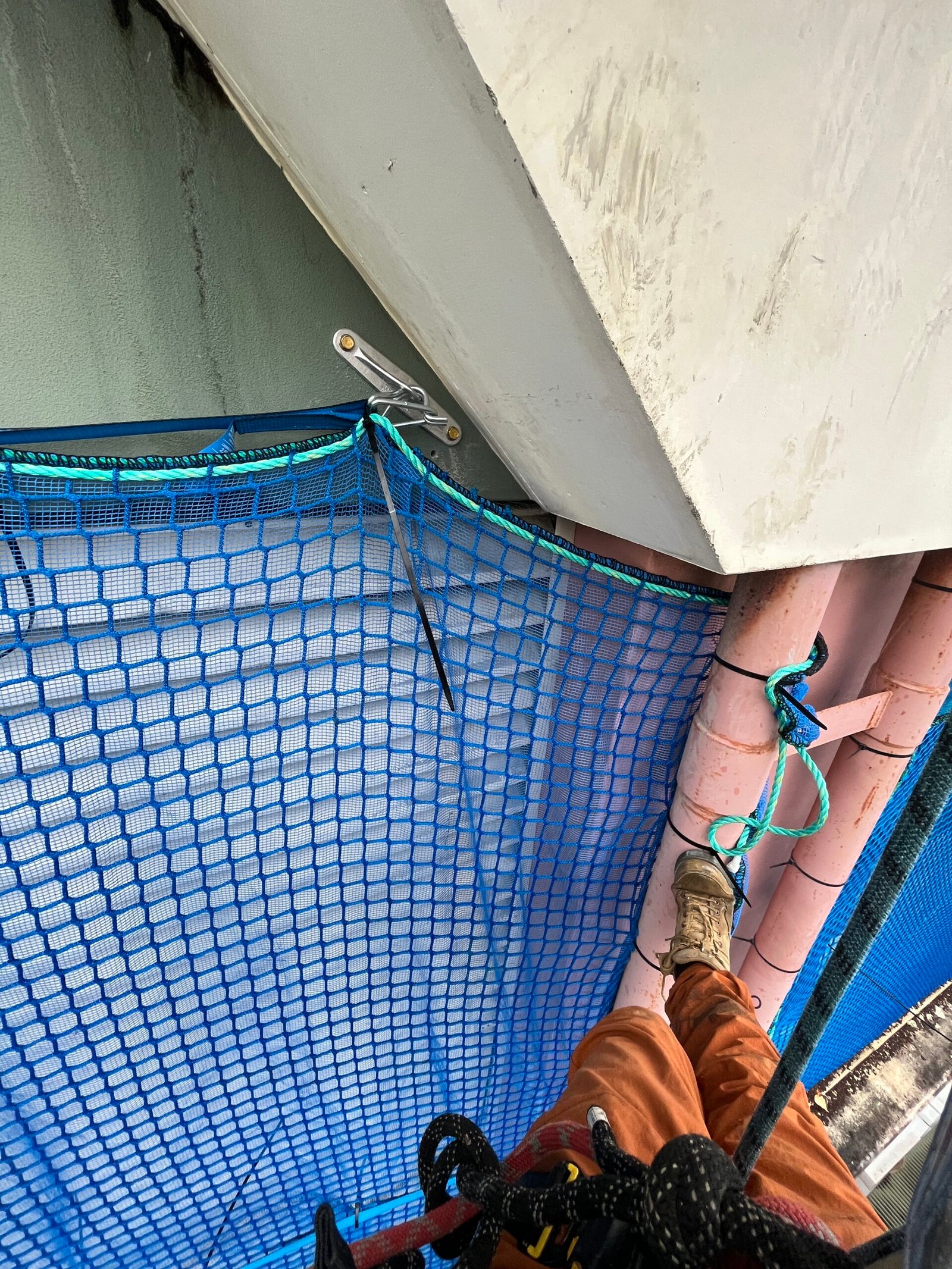 Safety net installation